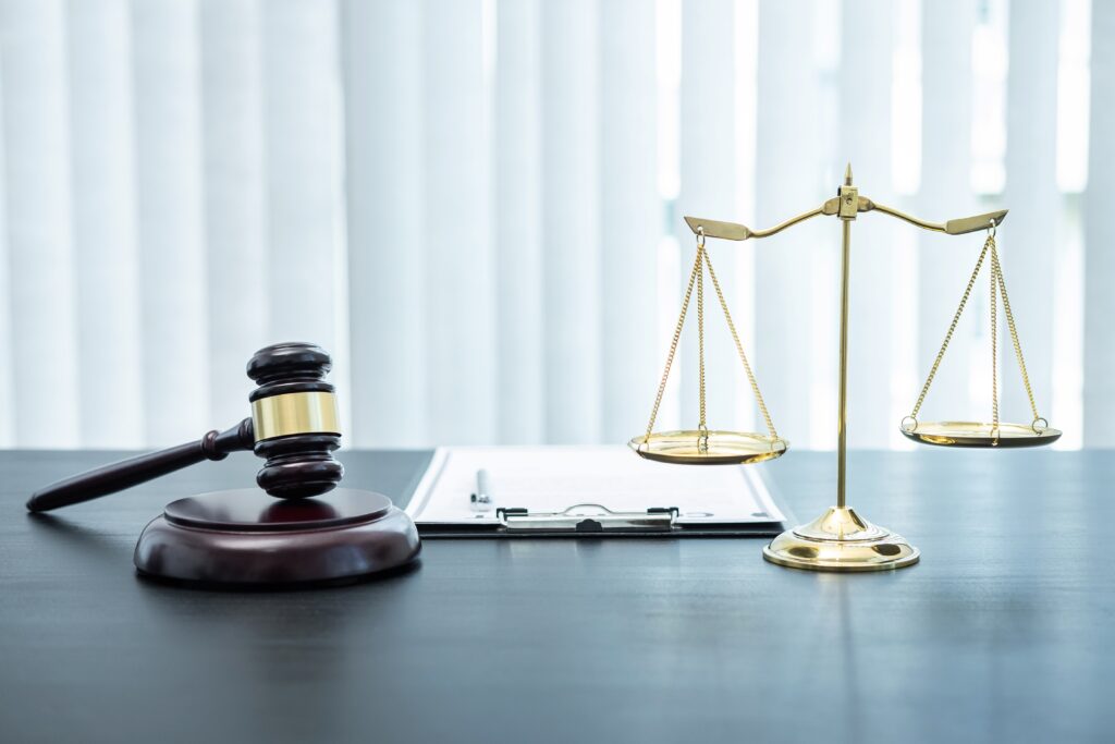 Regularización de Extranjeros: ¿Justicia Social o Estrategia de Última Hora?